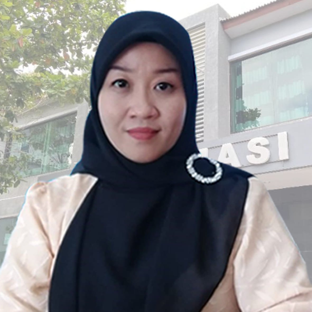 Mahdalena Sy. Pakaya, S.Farm., M.Si. Apt.